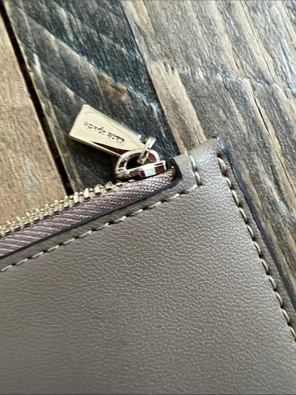 kate spade taupe leather zip clutch pouch